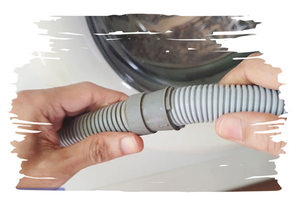 قطع کردن شیلنگ منبع آب و تخلیه